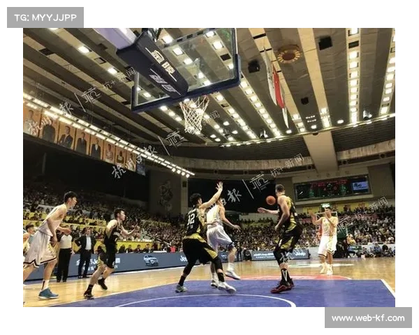 浙江广厦球迷制作巨型横幅，致敬球队二十年风雨历程